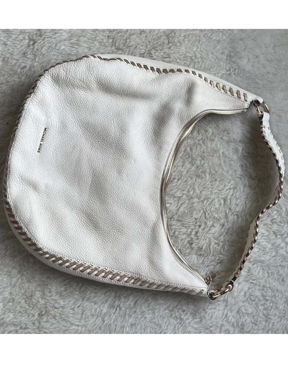 Michael Kors Cream Hobo Bag with Gold Accents - Picture 4 of 14